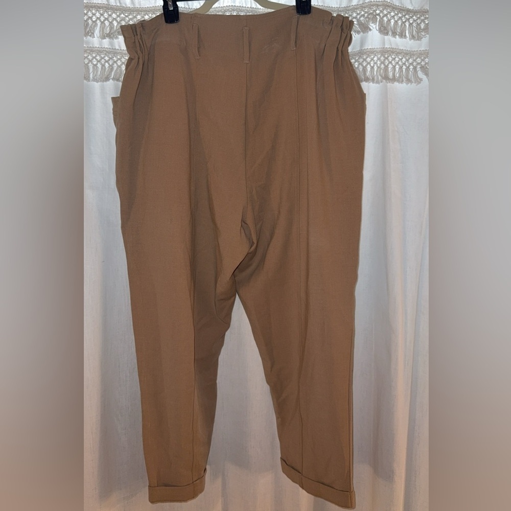 SO Paperbag Waist Pants - Picture 2 of 3